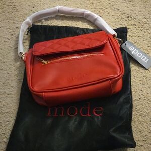 New with tags Mode Quilted Handbag